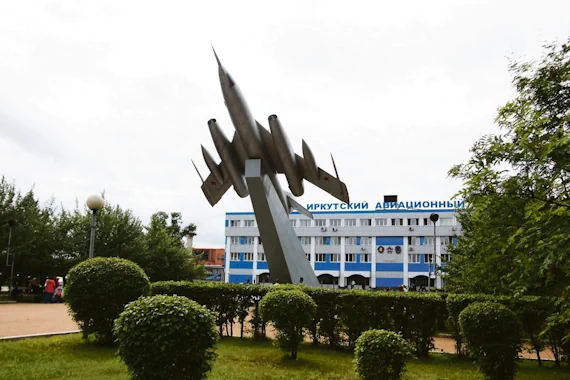 Сборочный цех авиационного завода